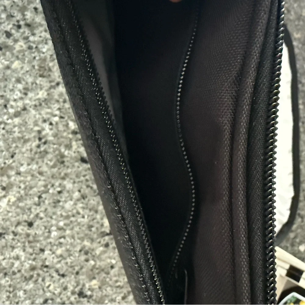 Buc-ee's Black Travel insulated lunch bag. Back2School